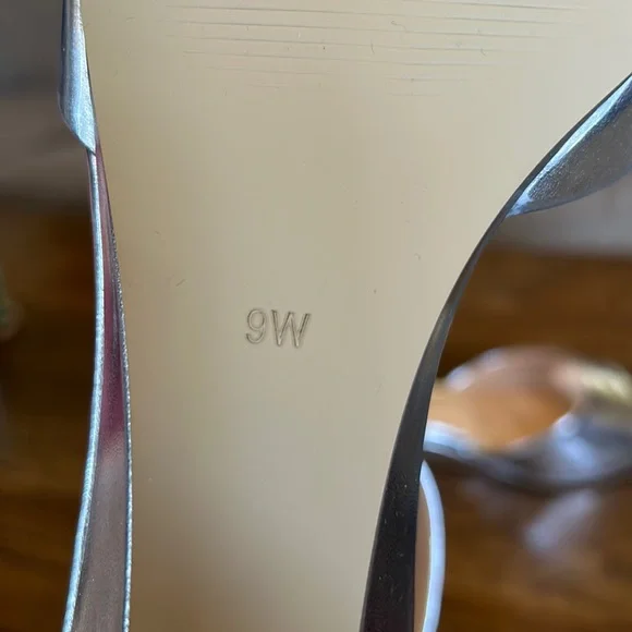 🎉❤️HP❤️🎉NWOT Badgley Mischka American Glamour Shoes - Picture 6 of 7